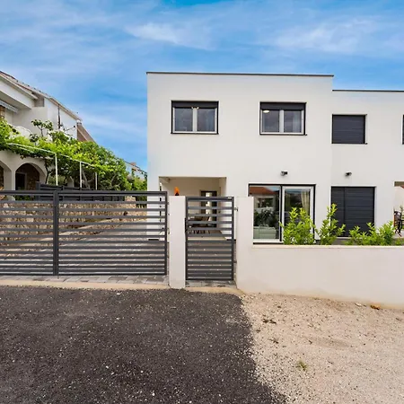 3 Bedroom Beautiful In